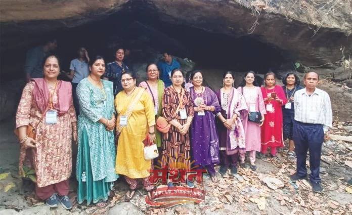 (कोरबा) यूथ हॉस्टल एसोसिएशन ने किया पीपलपानी में फैमिली कैंपिंग एवं नेचर स्टडी कार्यक्रम का आयोजन