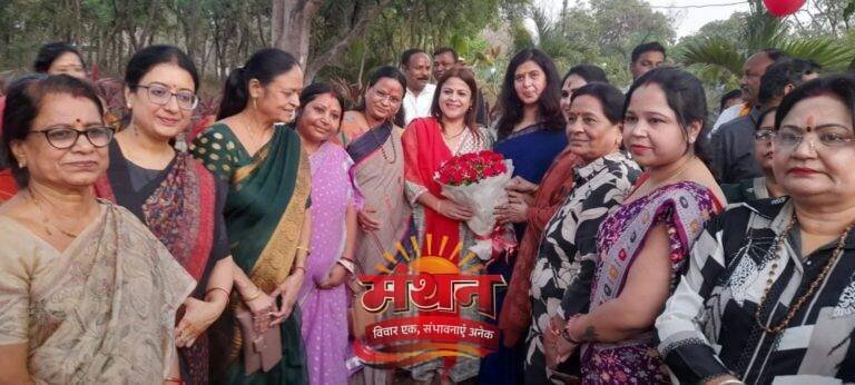 (कोरबा) “बचपन की टिकट” कार्यक्रम अंतर्गत अशोक वाटिका में लगभग 10,000 से अधिक महिलाएं खोई बचपन की यादों में