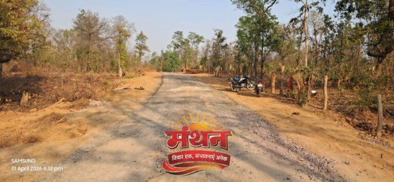 (कोरबा) कोरवापारा-बांसाखार के मध्य सड़क निर्माण कार्य गुणवत्ताहीन होने लगाया जा रहा आरोप