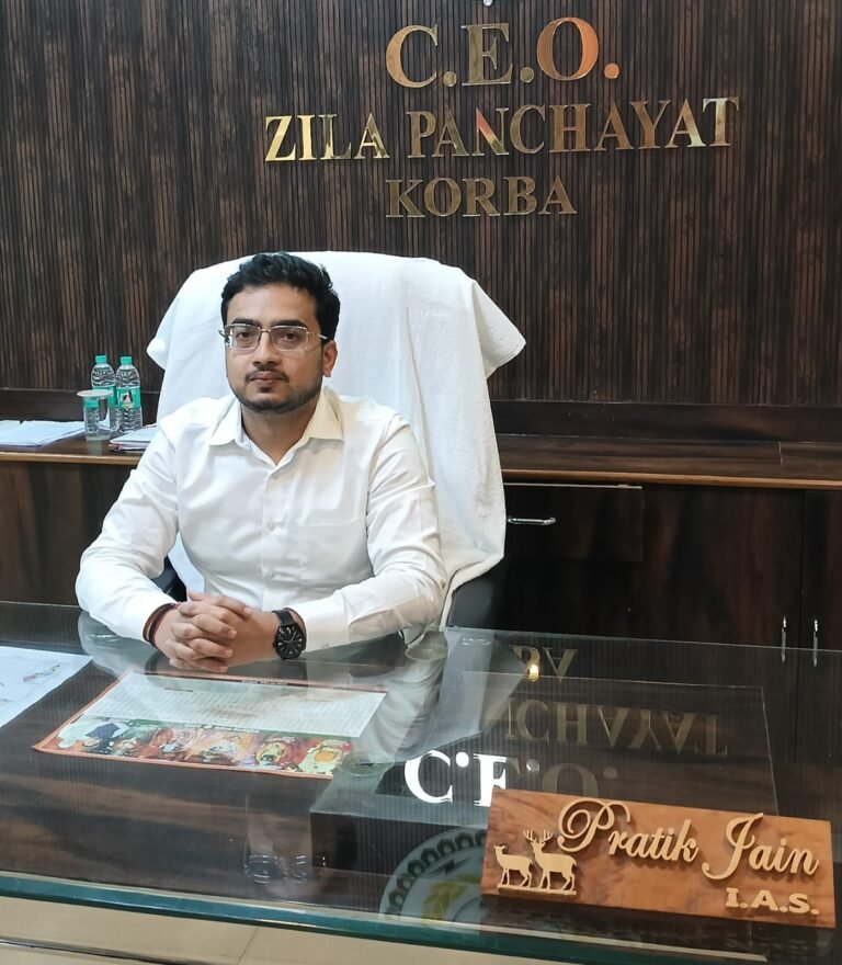 (कोरबा) आईएएस प्रतीक जैन ने संभाला जिला पंचायत कोरबा के मुख्य कार्यपालन अधिकारी का पदभार