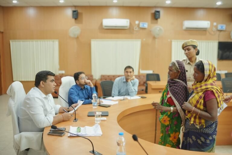 (कोरबा) जनदर्शन में सुनी गई आम लोगो की फरियाद