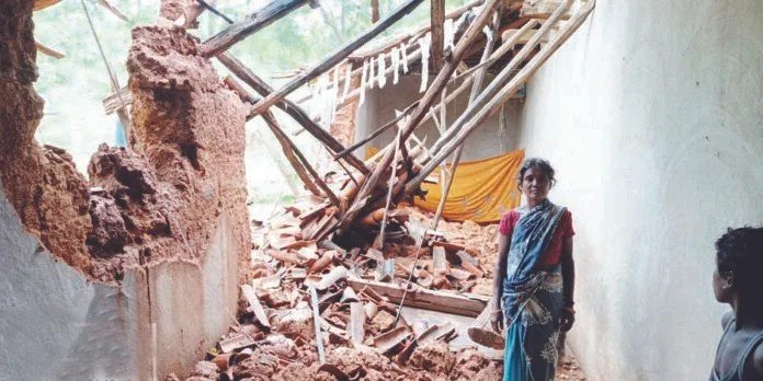(कोरबा) ग्राम भुडूपानी में हाथियों ने उत्पात मचा परिवार को किया बेघर-ग्रामीणों में दहशत व्याप्त
