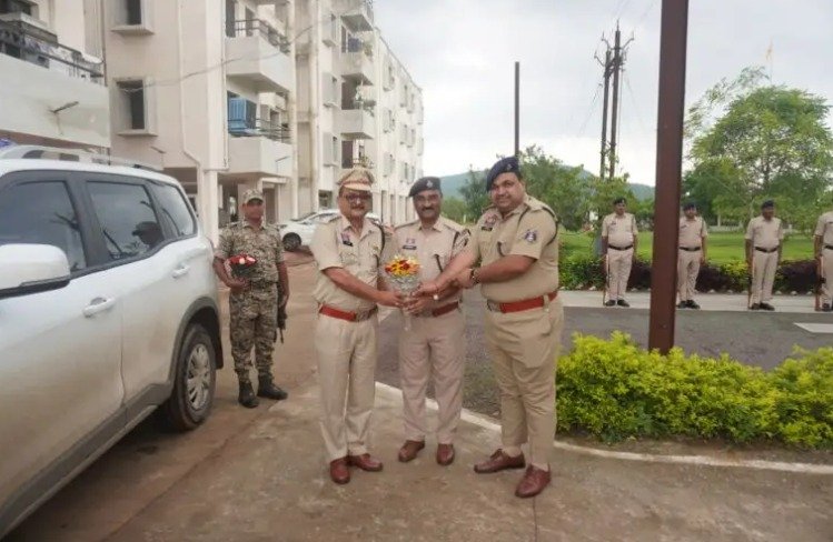 (कोरबा) 13वीं वाहिनी सेनानी राकेश शर्मा ने किया पदभार ग्रहण