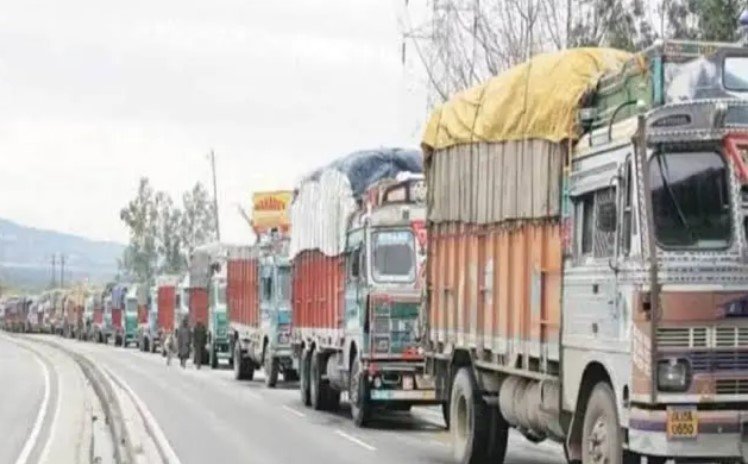 (कोरबा) भाड़ा बढ़ाने सहित अन्य मांगें 15 दिन में नहीं मानने पर माल ढुलाई बंद करने की घोषणा-33 जिलों के ट्रांसपोर्टर जुटे बिलासपुर में
