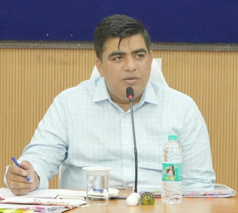 (कोरबा) जनगणना कार्य में लापरवाही के आरोप पर पीएमश्री सेजेस दीपका की तीन व्याख्याता निलंबित