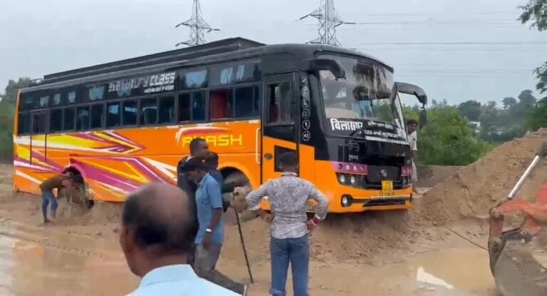(कोरबा) सर्वमंगला-कनकी मार्ग पर हुआ आवागमन बाधित