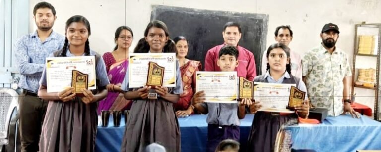 (कोरबा) पोड़ीबहार मिडिल स्कूल में लगी सभापति की पाठशाला-प्रतिभाशाली बच्चों को पुरस्कार दे किया सम्मानित